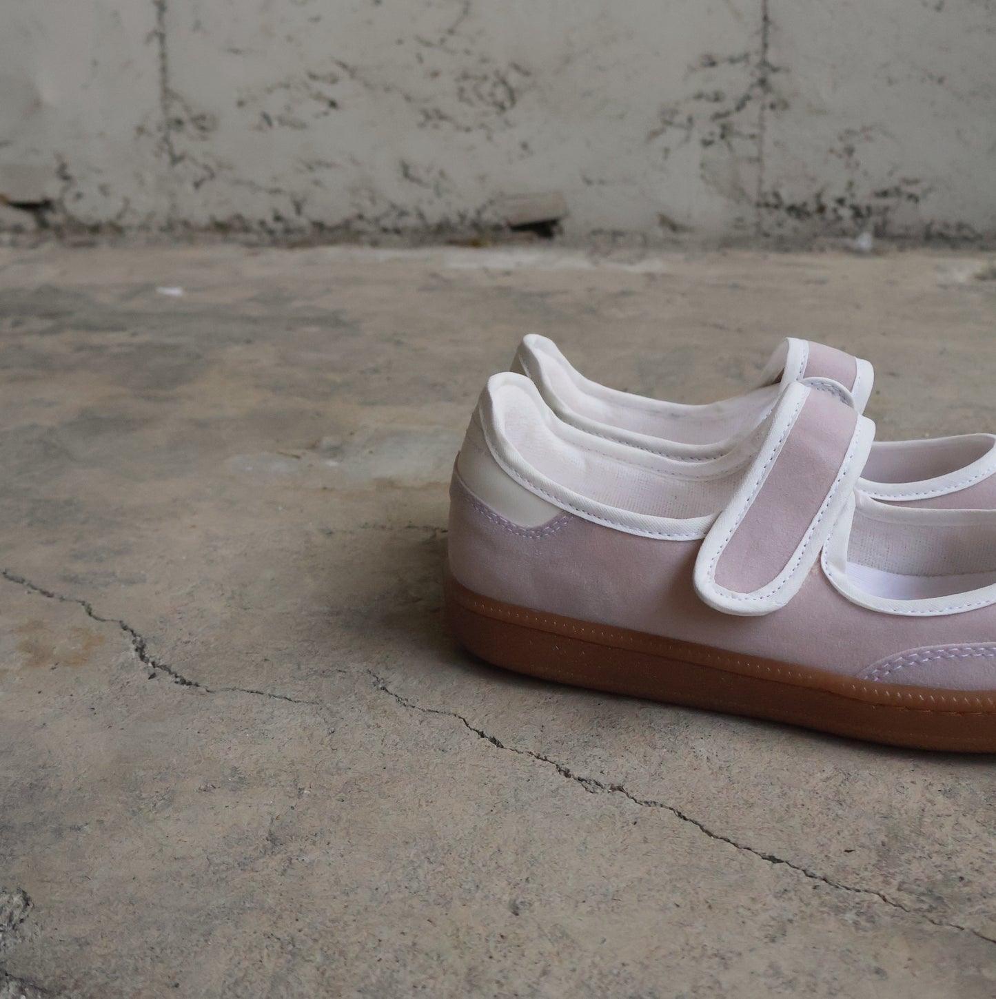 Sneaky MJ Soft Pink