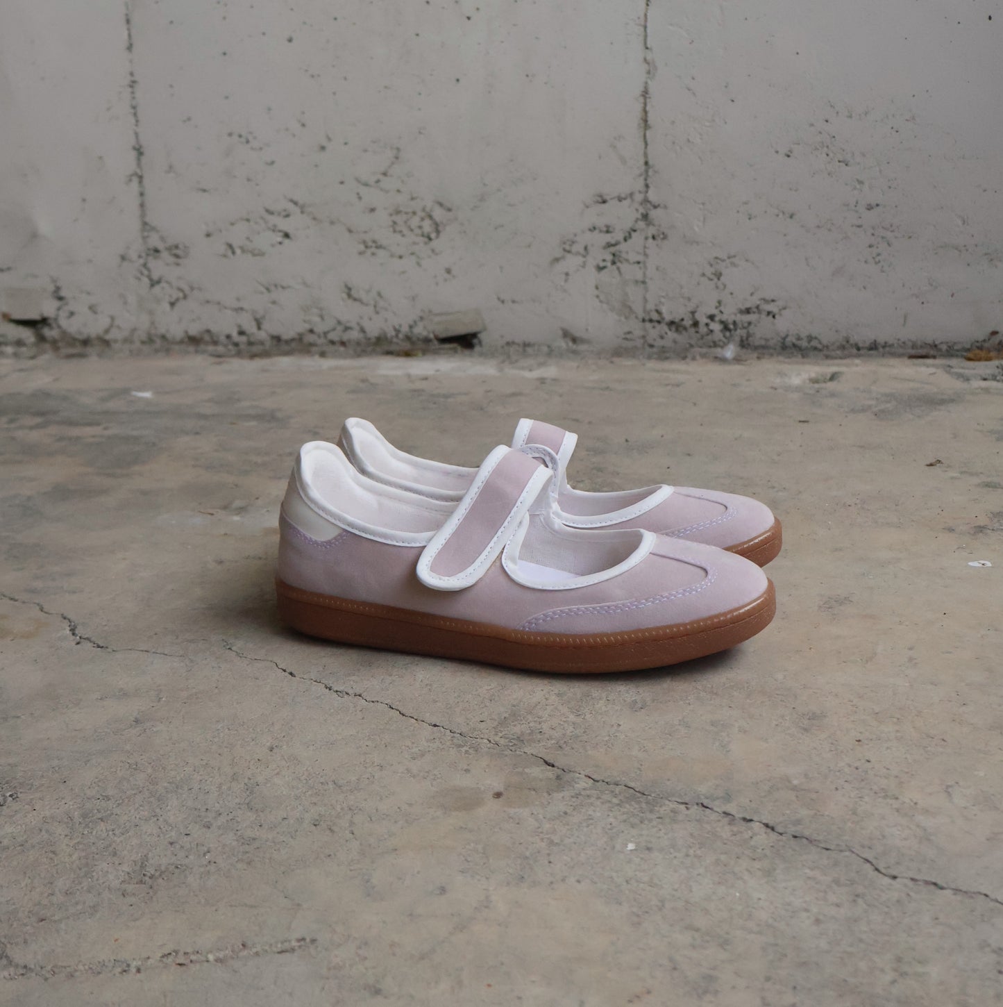 Sneaky MJ Soft Pink