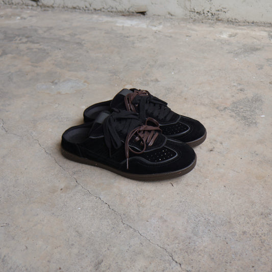 Low Total Black