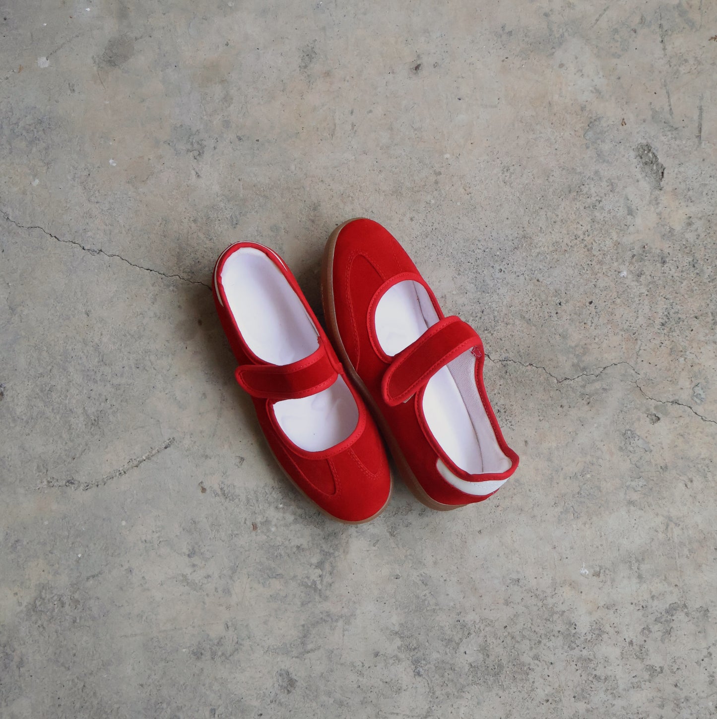 Sneaky MJ Rojo