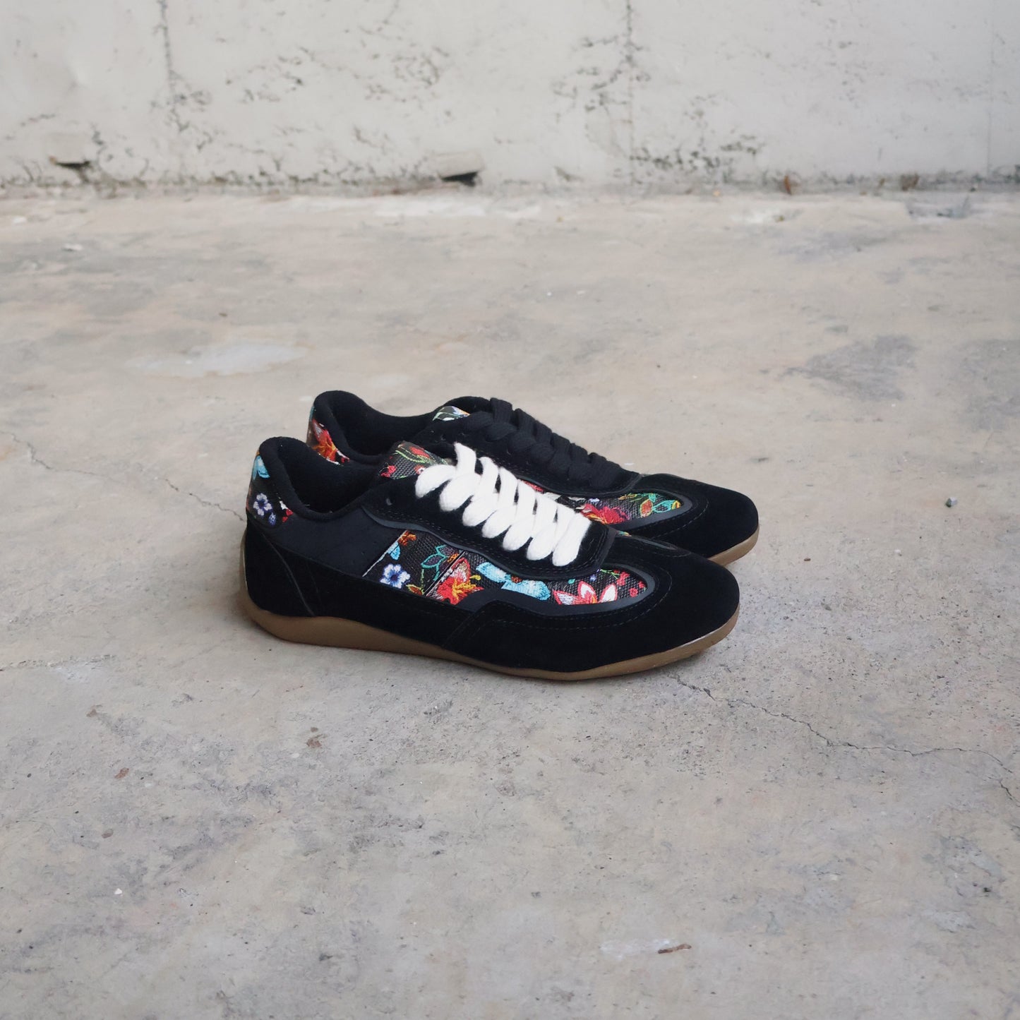 GT Florals Black